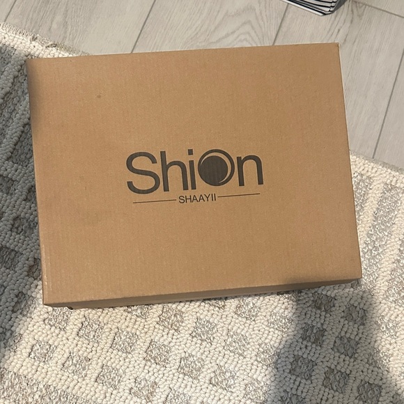 Platform Slip-On Shoes - Picture 5 of 6